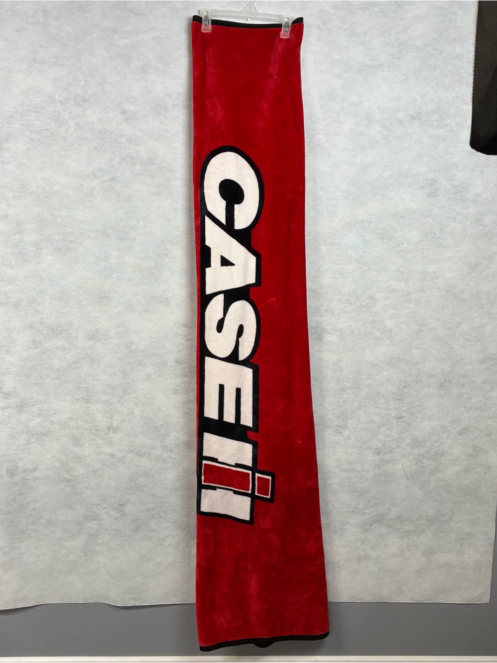 Case IH Throw Blanket approx 50x70 Red Black White Logo Heavyweight Poly Fleece - Picture 2 of 9